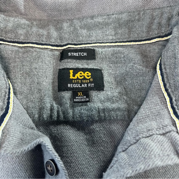 Lee Men’s XL Soft Stretch Thick Button-Down Shirt Gray Regular Fit Cotton Blend - Picture 5 of 11